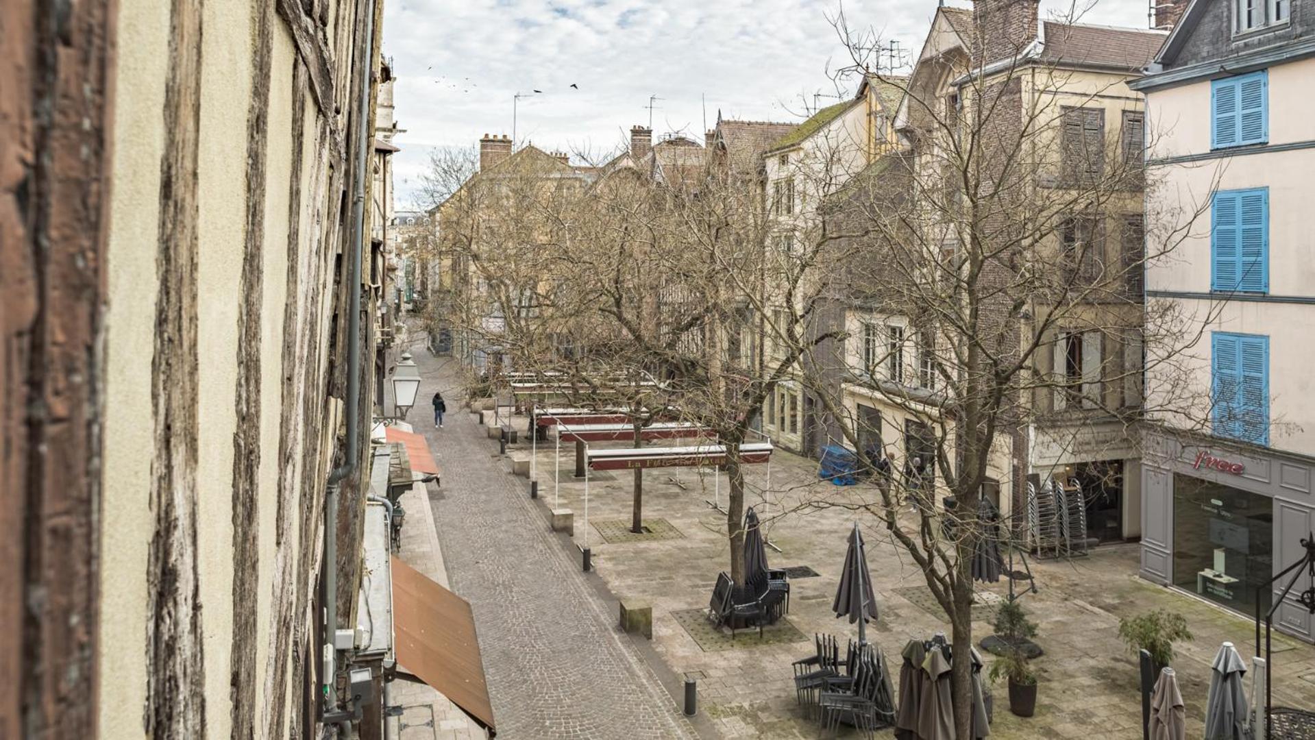 Le Logis Des Perles 1 - Emplacement Ideal - 4 Pers Troyes Buitenkant foto